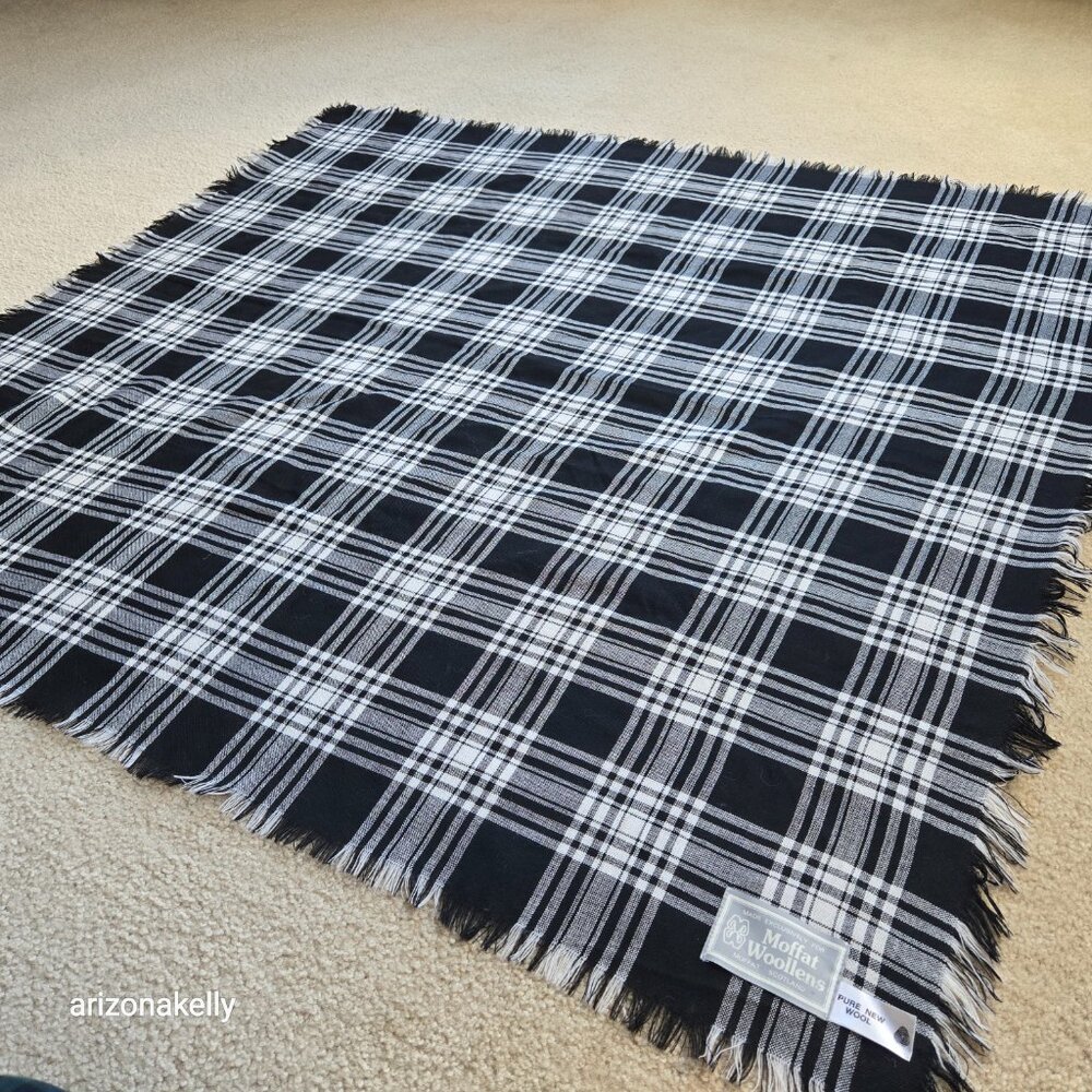 NWOT Wool Square Scarf Shawl Black and White Plaid Moffat Woolens - Picture 4 of 10